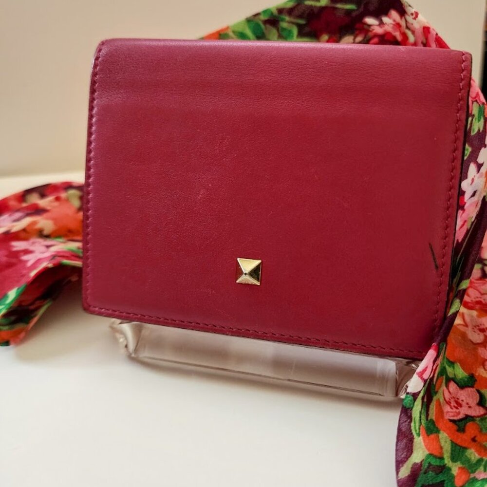 Valentino Garavani Rockstud Smooth Leather Bifold Wallet - Picture 4 of 15